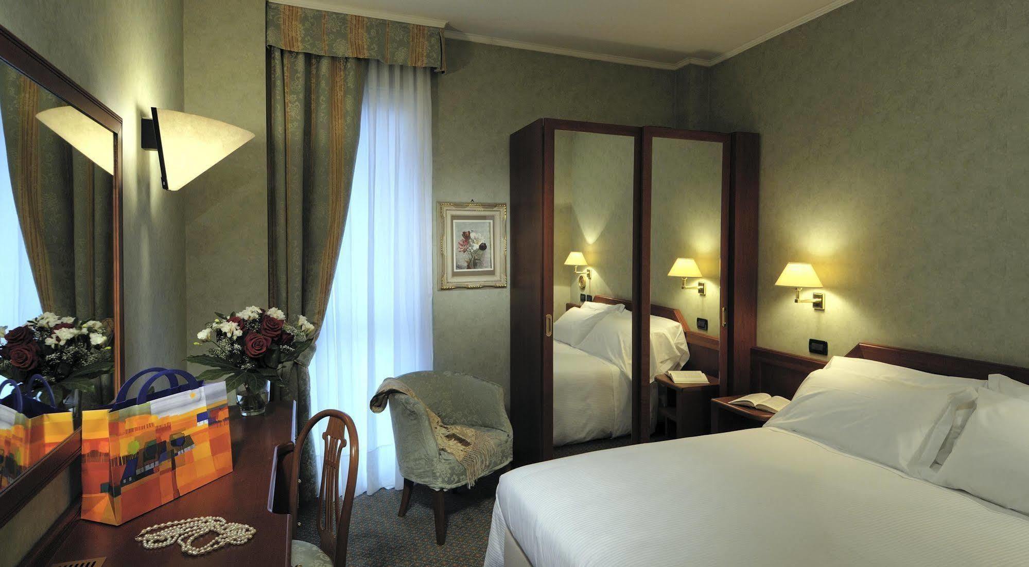 Rizzi Aquacharme Hotel & Spa Boario Terme Exteriör bild